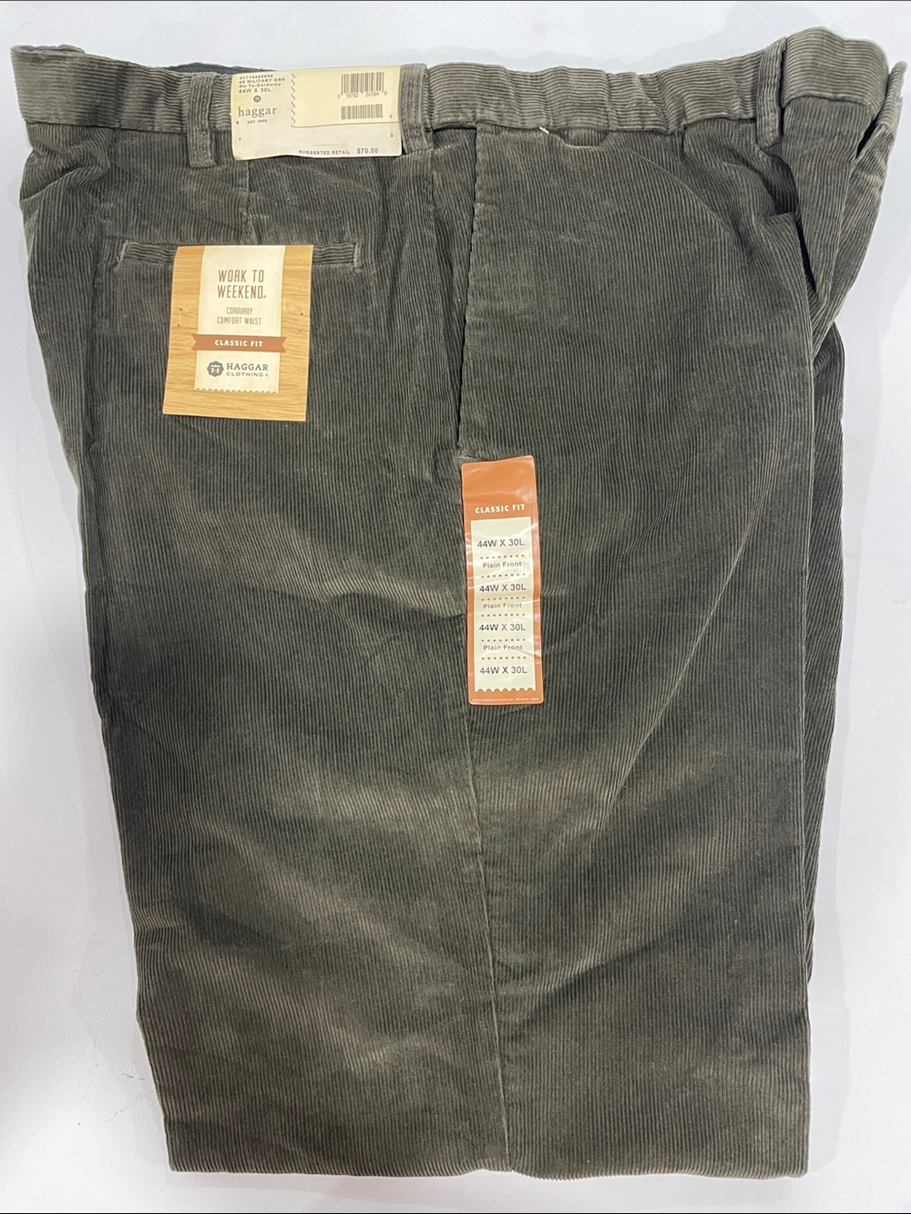 Men’s Haggar work to weekend corduroy military green 44x30 new classic fit